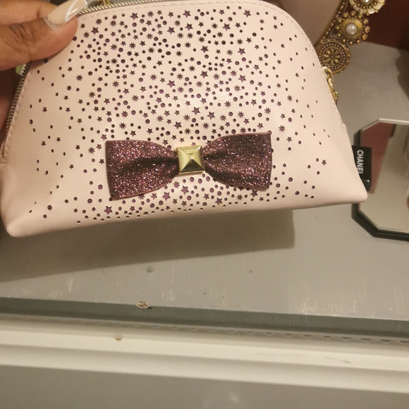 NWOT bath and body works makeup pouch - Picture 3 of 3